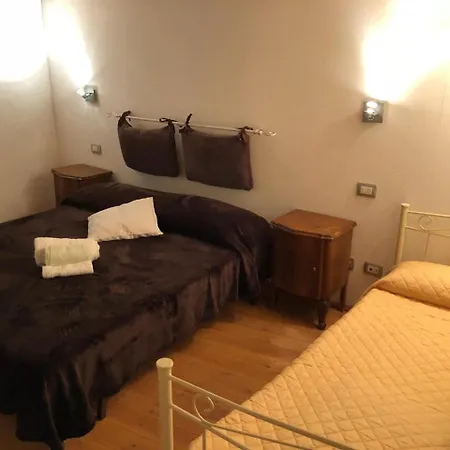 Casa Andrea Hébergement de vacances Mergozzo